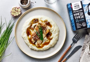 Pannestekt torsk med brunet nøttesmør og blomkålkrem