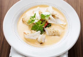 Asiatisk fiskesuppe