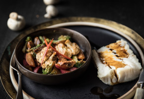 Bakt torsk med teriyaki grønnsaker