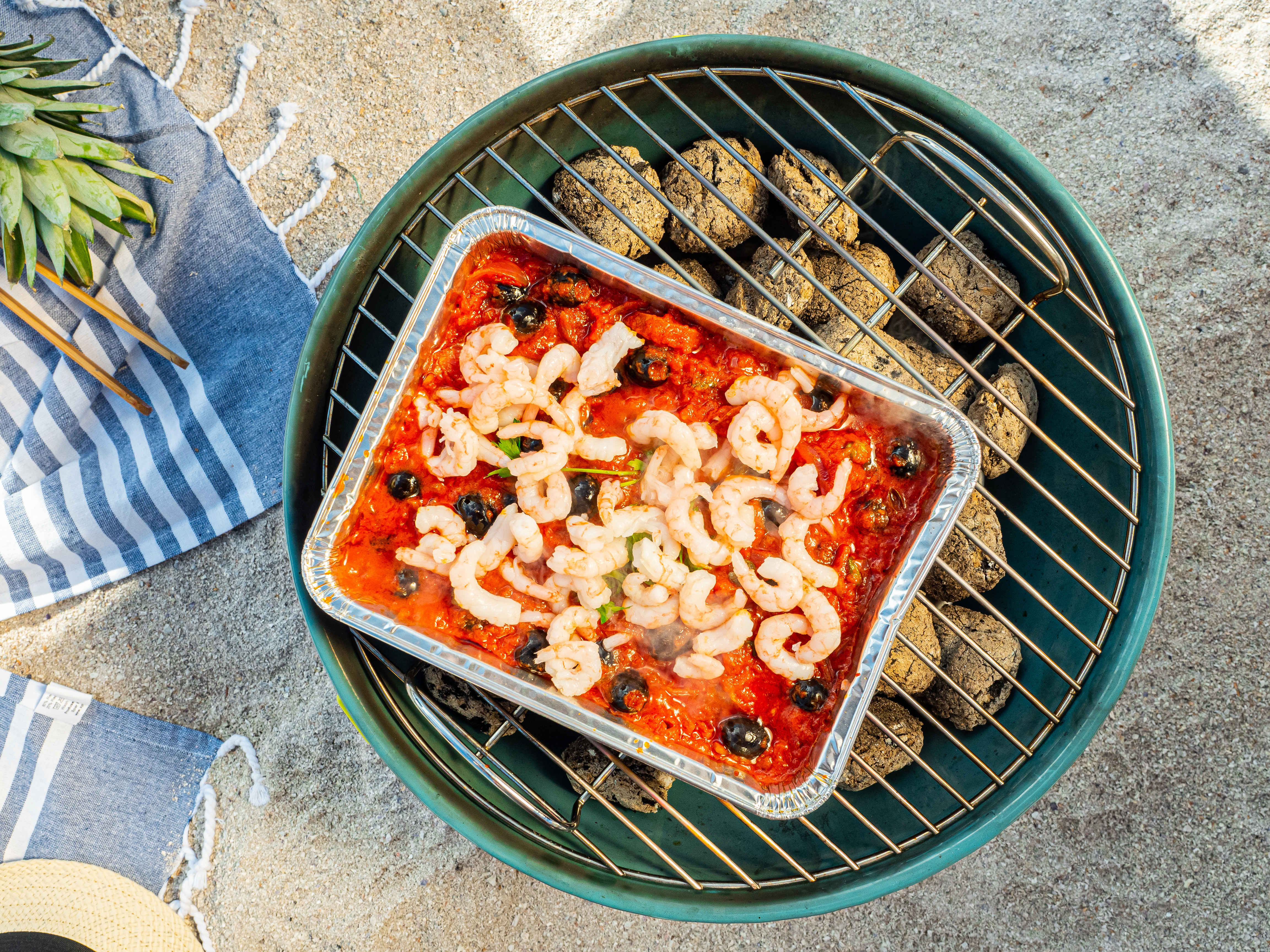 Reker i tomatsaus på grillen
