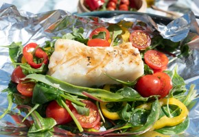 Grillet torskeloin med salat i folie